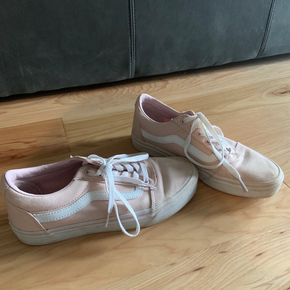 Light pink size 8 women’s vans